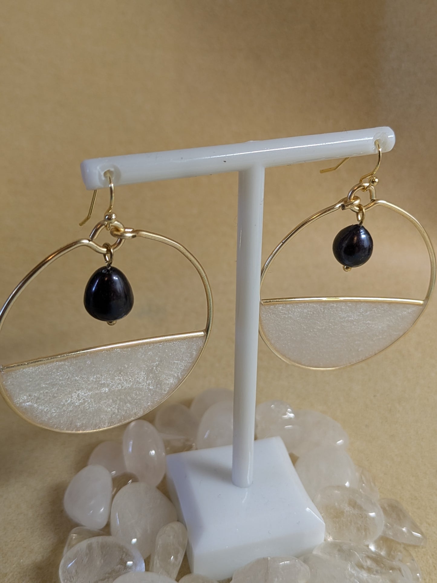 Half Resin Hoop with Black Pearl