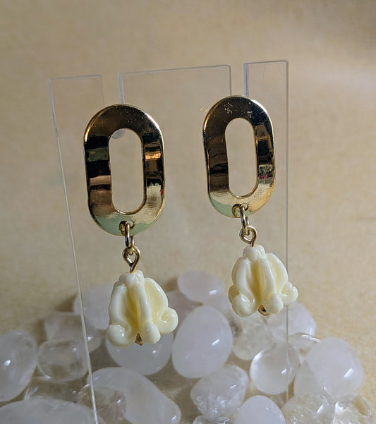 Crown Flower Dangle, Oval Ring Post
