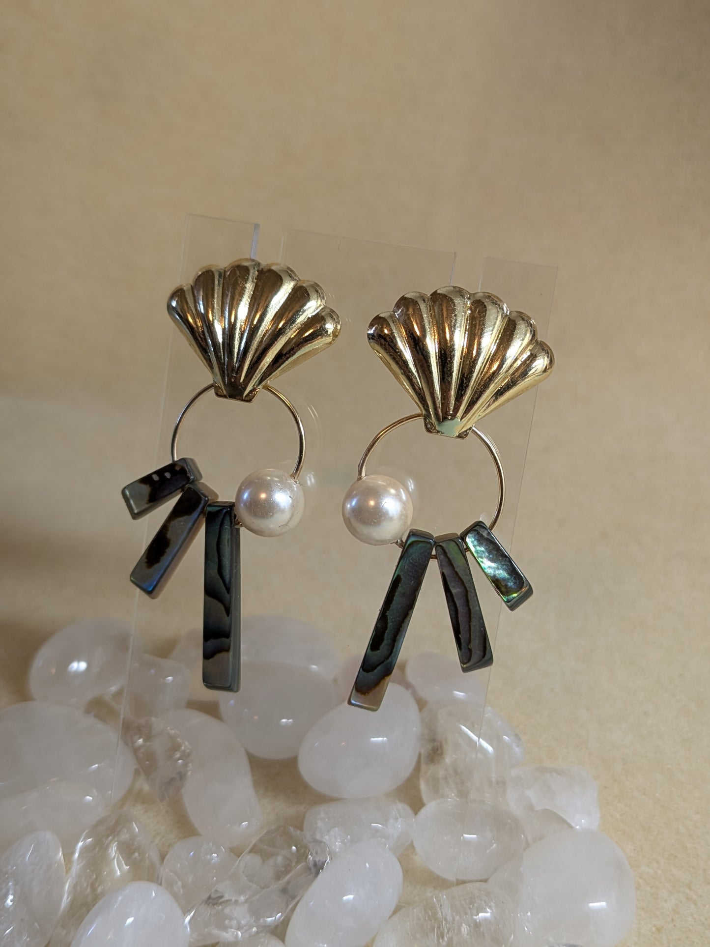 Abalone Clam Shell Fan, With Pearl