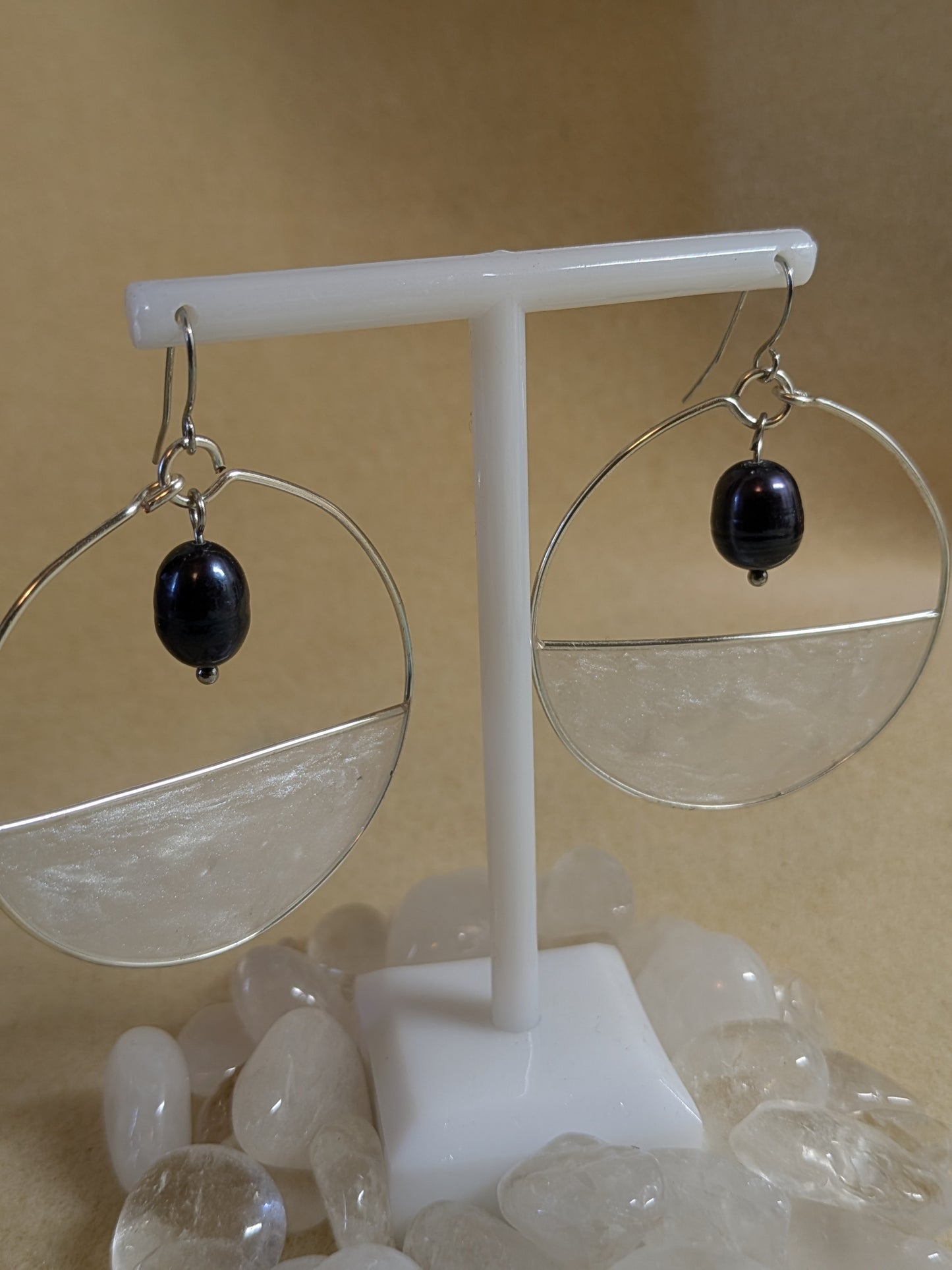 Half Resin Hoop with Black Pearl