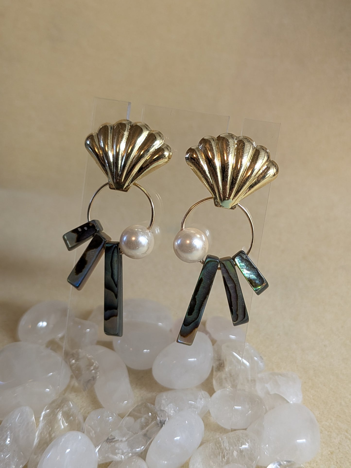 Abalone Clam Shell Fan, With Pearl