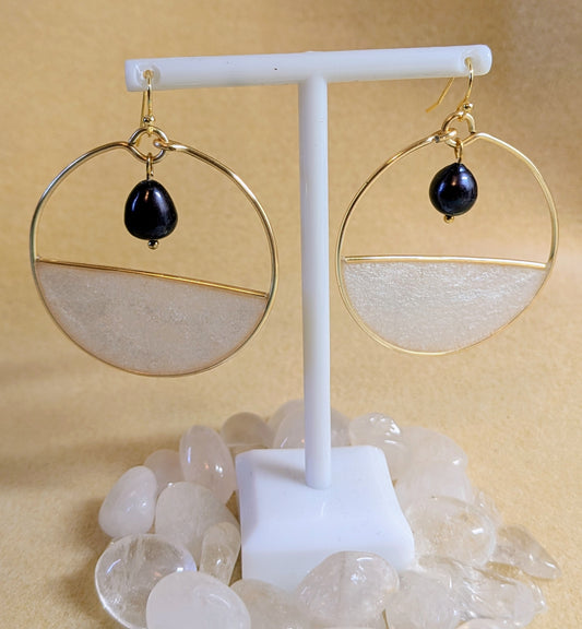 Half Resin Hoop with Black Pearl