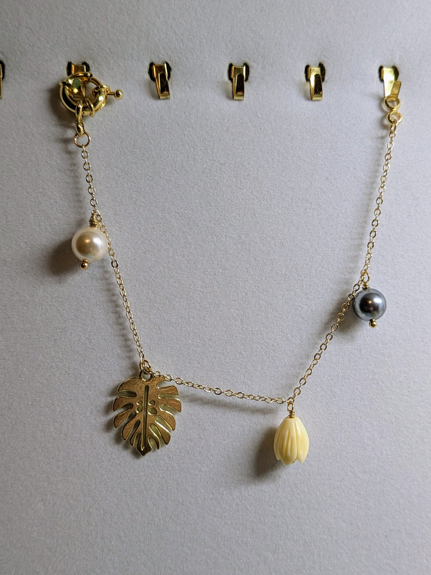 Monstera & Pikake Pearl Charm Bracelet
