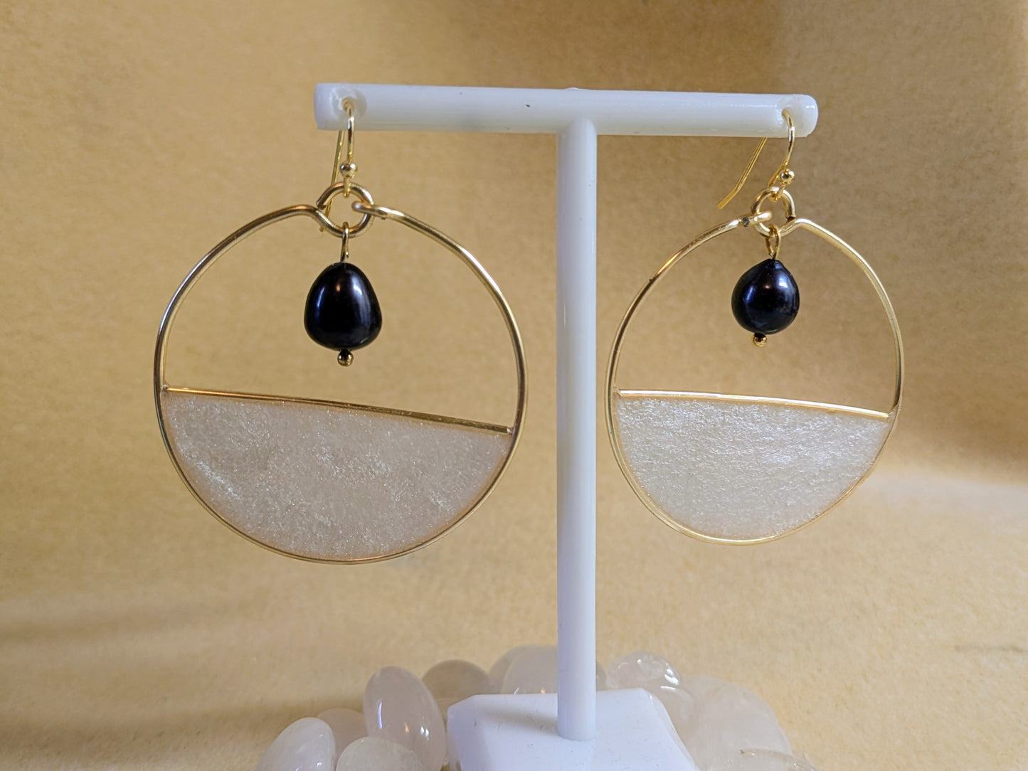 Half Resin Hoop with Black Pearl