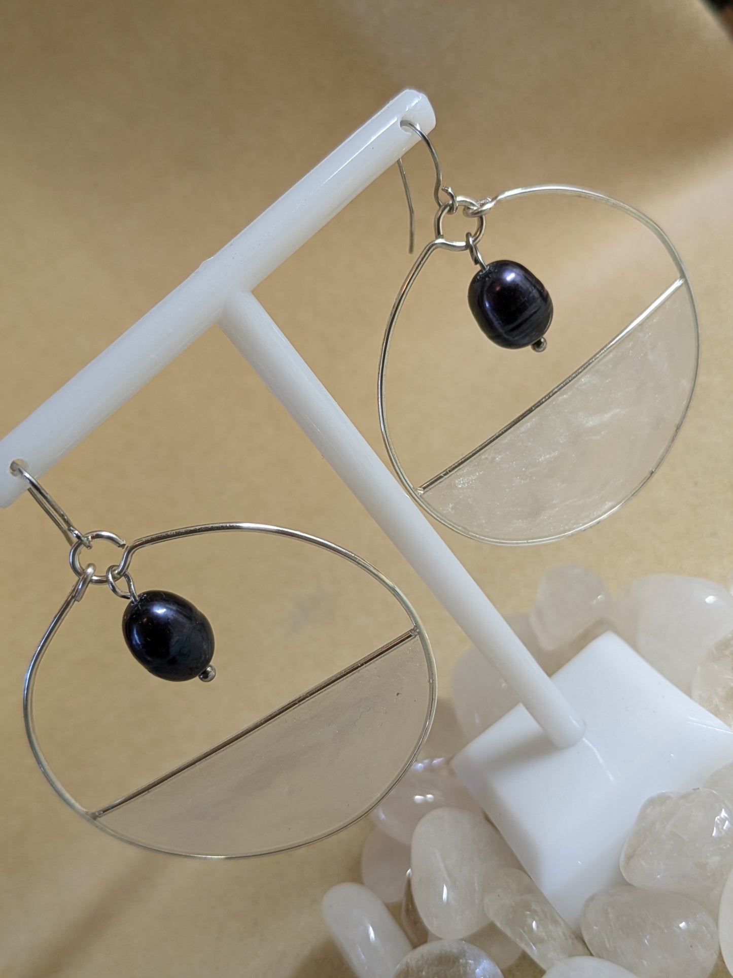 Half Resin Hoop with Black Pearl