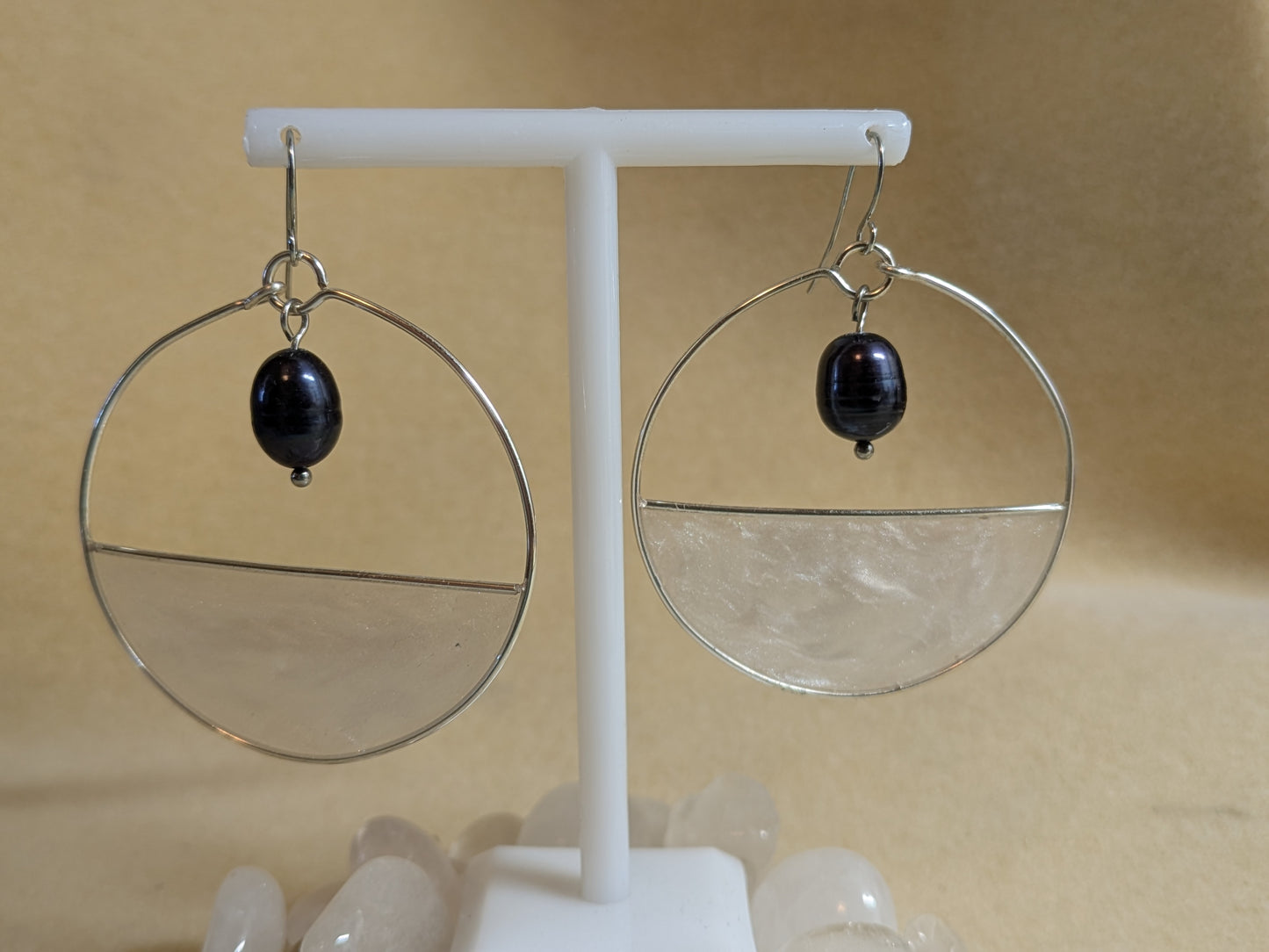 Half Resin Hoop with Black Pearl