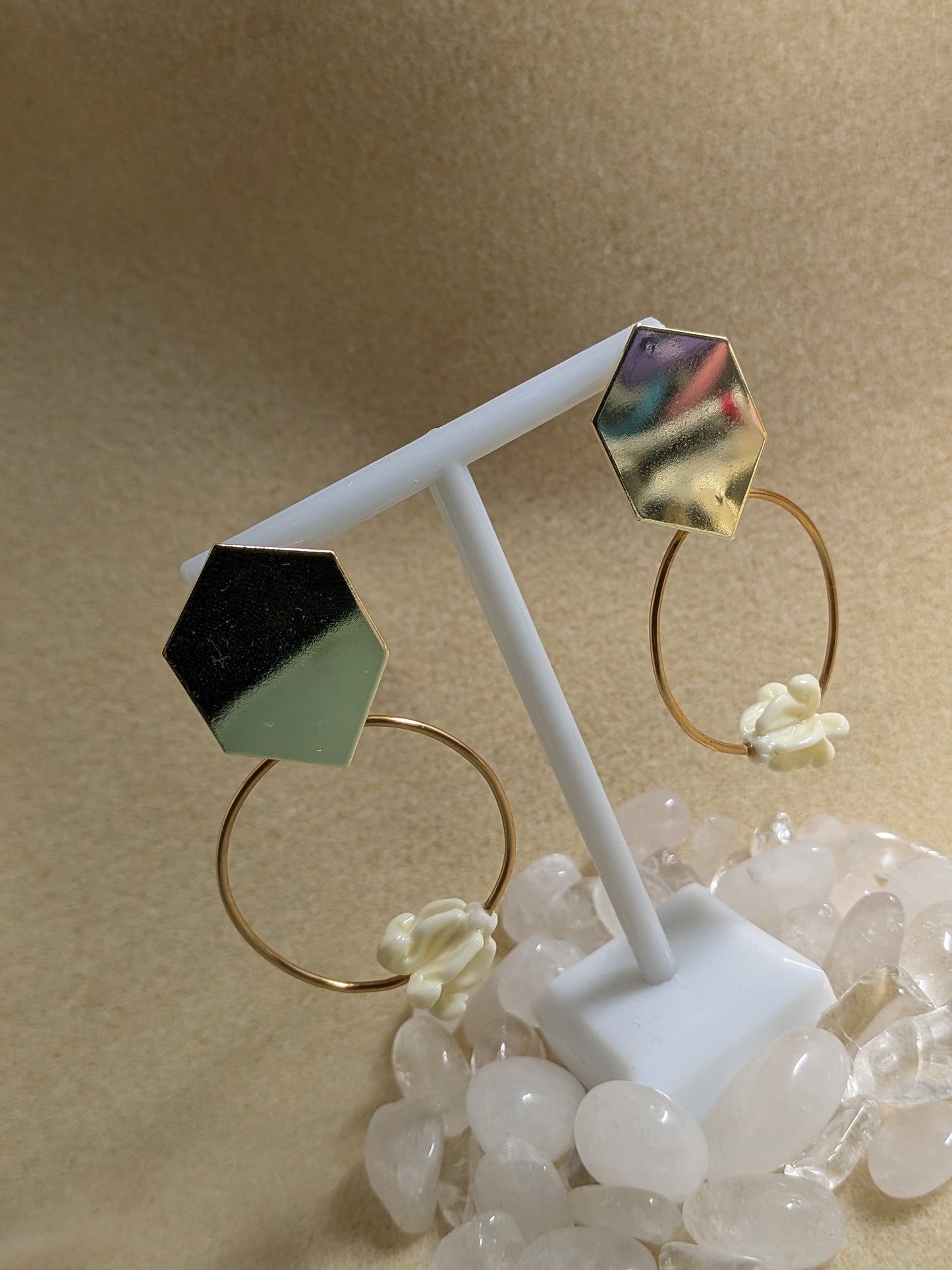 Crown Flower Hoop, with geometric Post