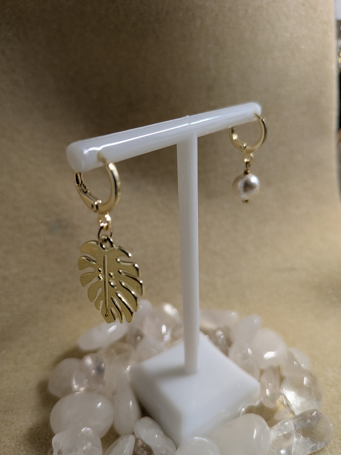 Monstera & Pearl Charm Earrings